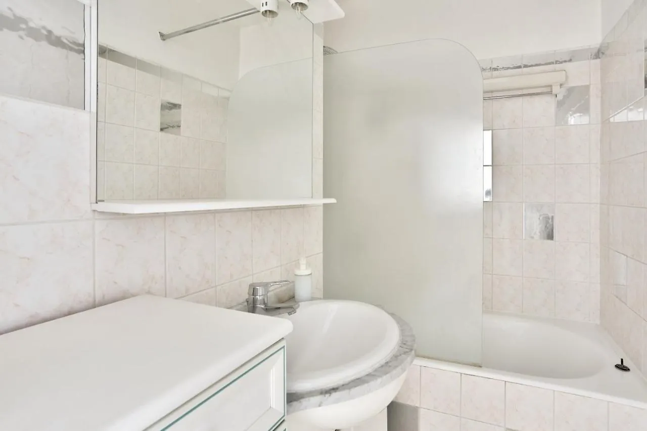 Appartement Quartier Galeries Lafayette Haussmann Free Netflix Париж